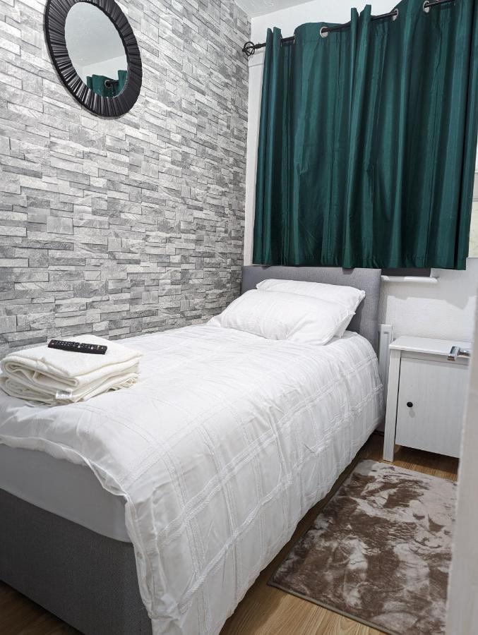 The Saxon Rooms บาร์คกิ้ง ภายนอก รูปภาพ