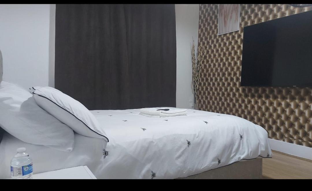 The Saxon Rooms บาร์คกิ้ง ภายนอก รูปภาพ